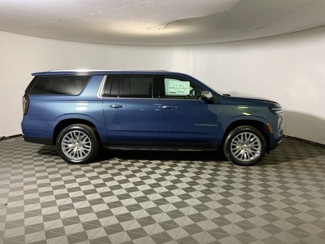 New 2026 Chevrolet Suburban Premier AWD/4WD image 6