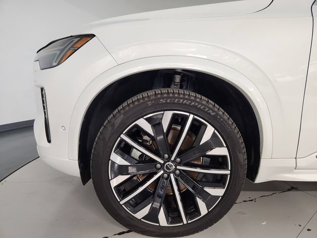 Used 2026 Volvo XC90 B5 Plus w/ Protection Package Premier AWD/4WD image 11