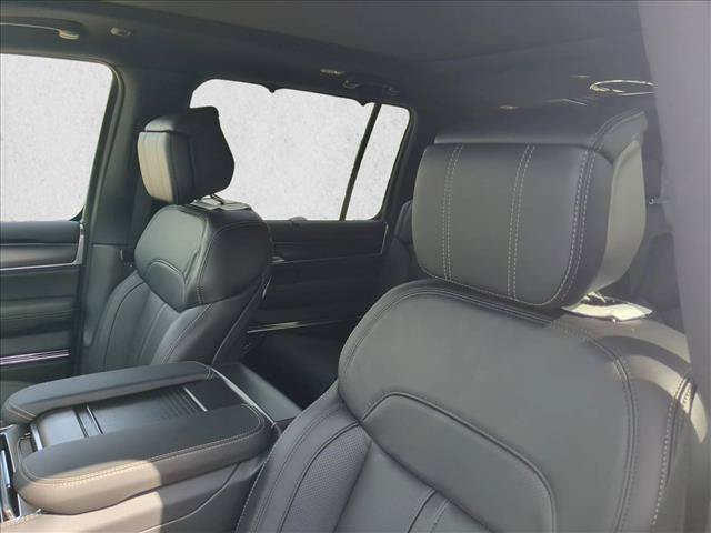 New 2026 Jeep Grand Wagoneer L Summit w/ Premium Group III AWD/4WD image 4