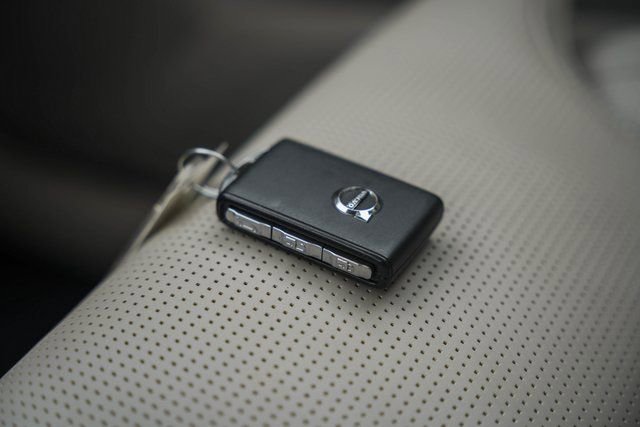 Certified 2023 Volvo XC90 B6 Ultimate w/ Protection Package Premier image 45