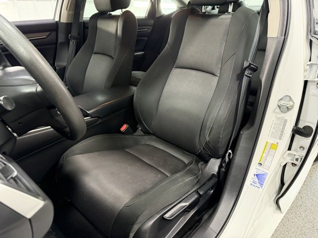 Used 2018 Honda Accord LX image 18