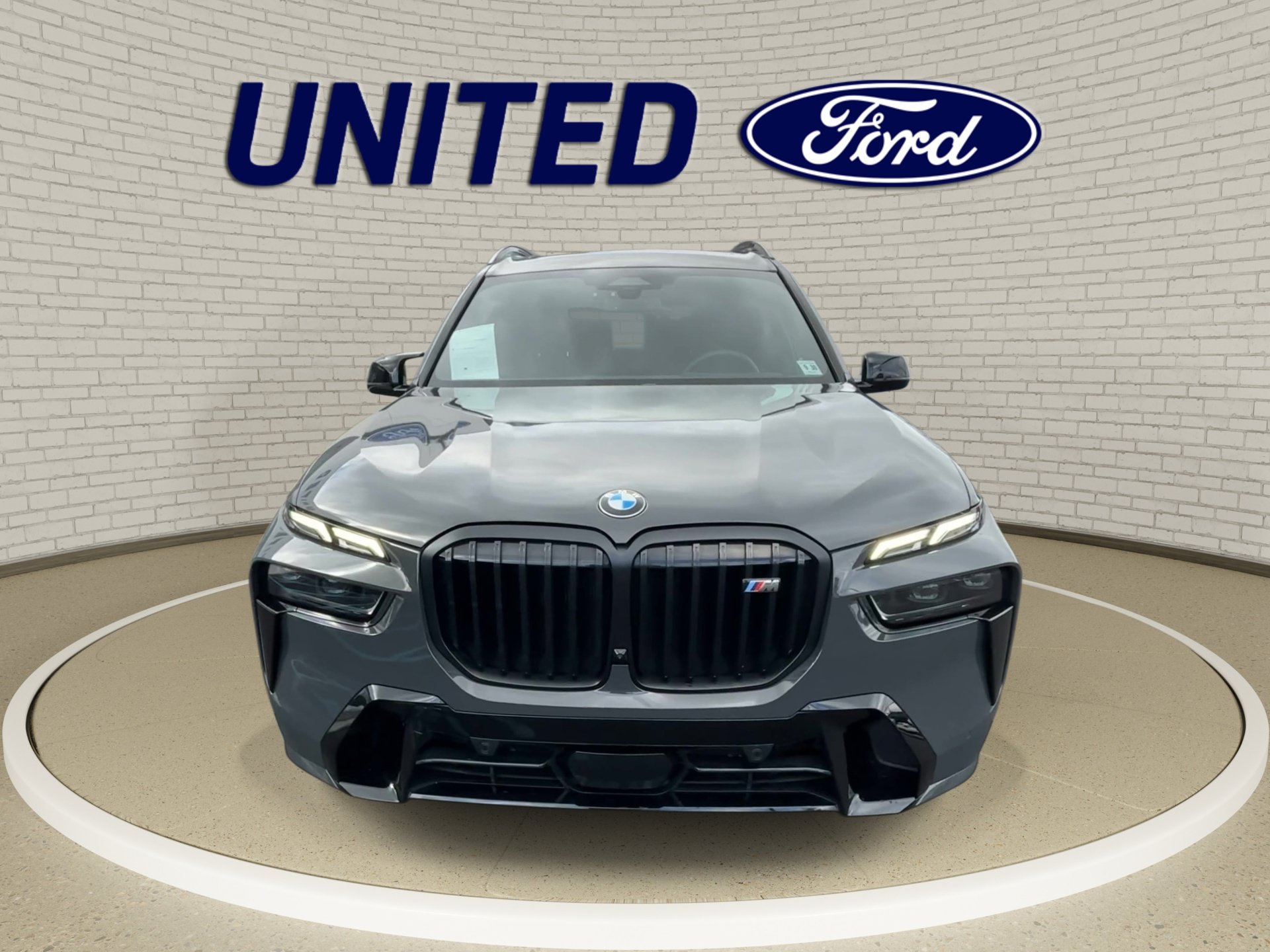 Used 2026 BMW X7 M60i w/ Executive Package AWD/4WD image 3