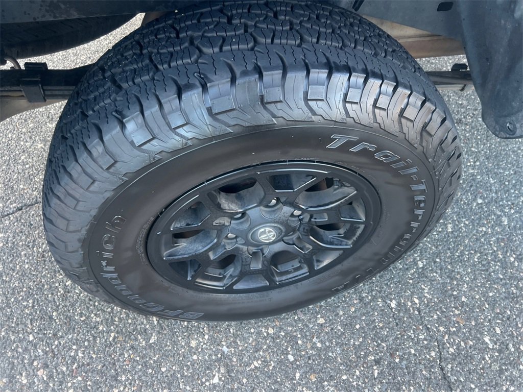 Used 2022 Toyota Tacoma SR5 image 24