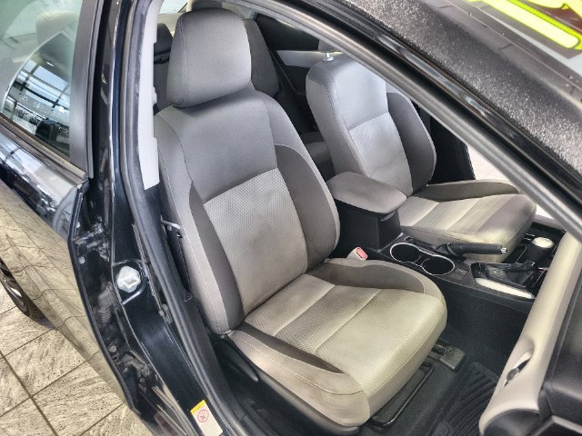 Used 2019 Toyota Corolla LE FWD image 23