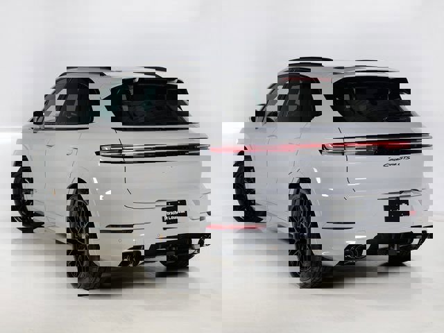 New 2026 Porsche Cayenne GTS image 3