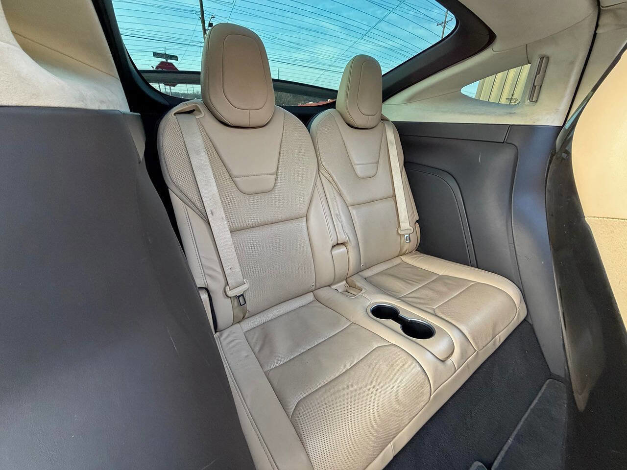 Used 2016 Tesla Model X 60D image 17