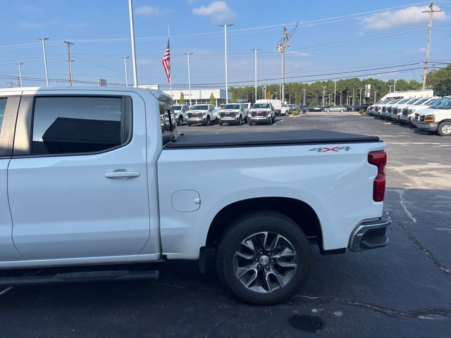 Used 2023 Chevrolet Silverado 1500 LT AWD/4WD image 7