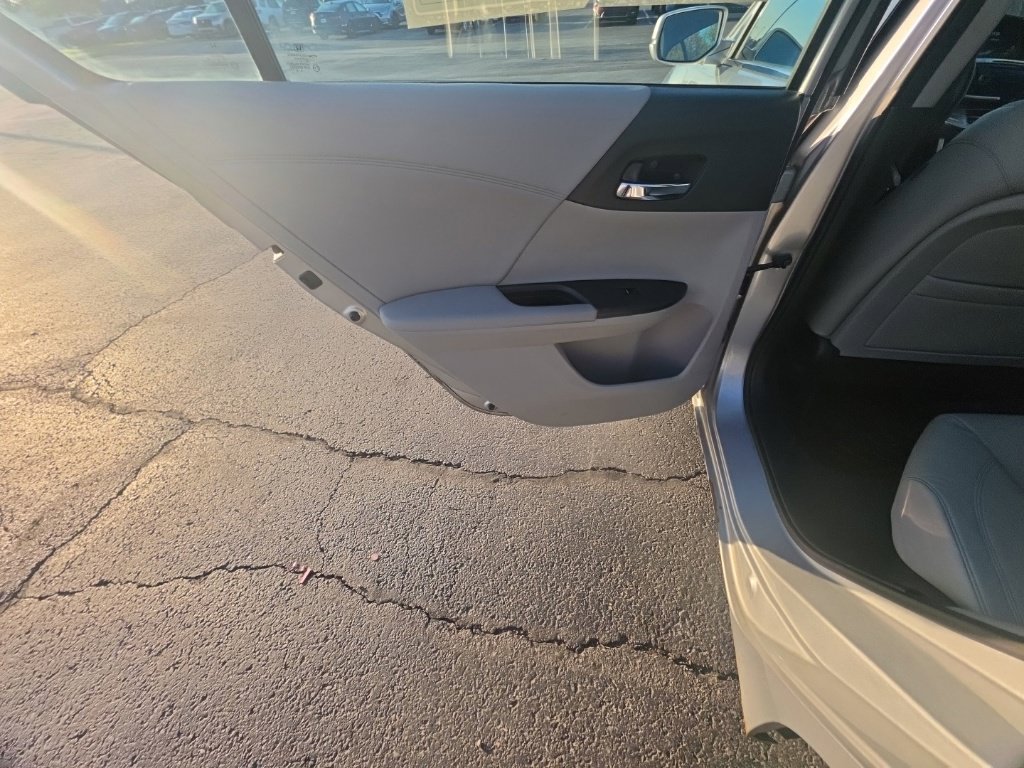 Used 2013 Honda Accord EX-L image 24