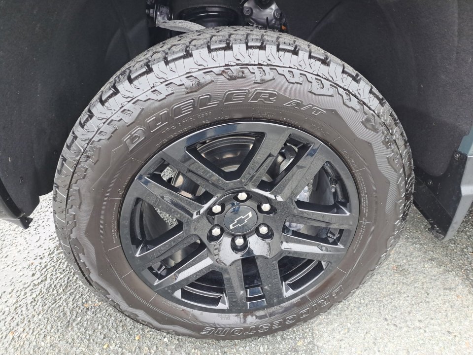 Certified 2025 Chevrolet Silverado 1500 LT Trail Boss w/ Convenience Package II image 22