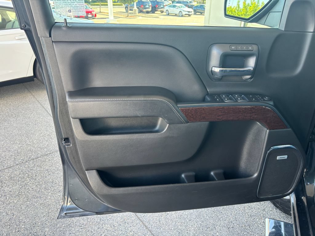 Used 2018 GMC Sierra 1500 SLT AWD/4WD image 25