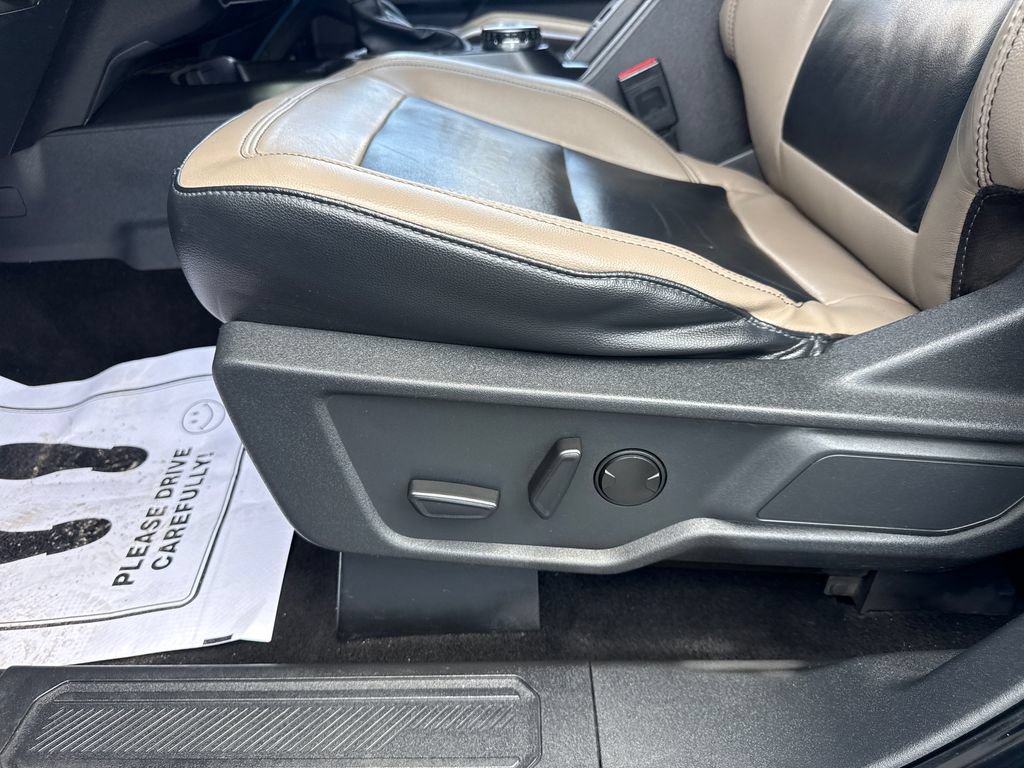 Used 2023 Ford Bronco Wildtrak AWD/4WD image 25