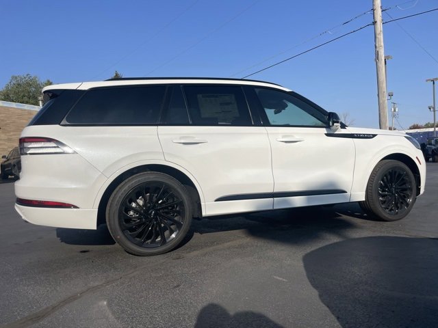 New 2025 Lincoln Aviator Reserve w/ Jet Appearance Package image 14