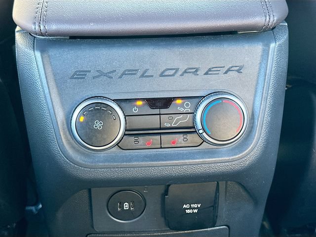 Used 2025 Ford Explorer Platinum w/ Ultimate Package AWD/4WD image 27