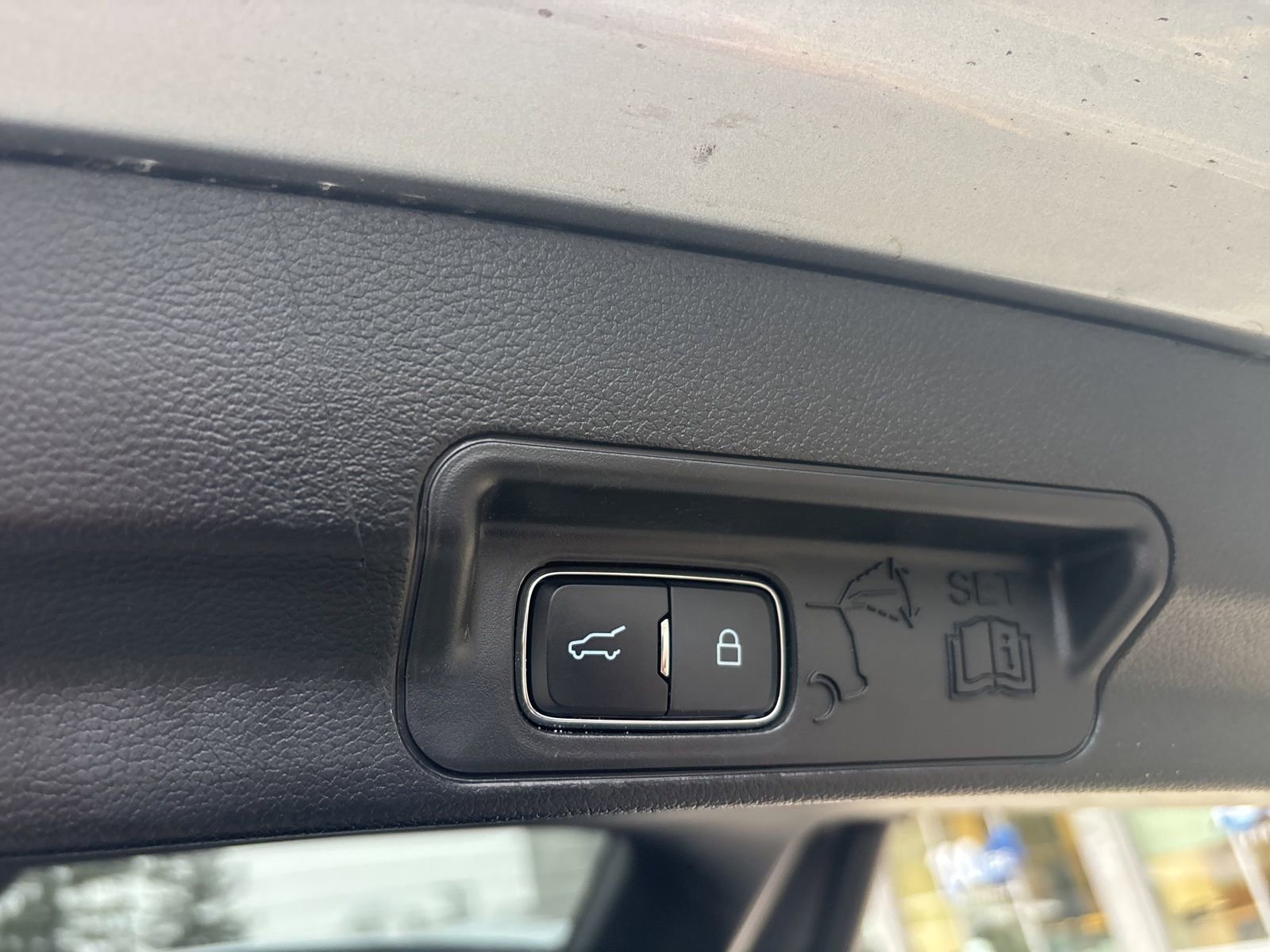 Certified 2022 Ford Explorer XLT w/ Equipment Group 202A image 42