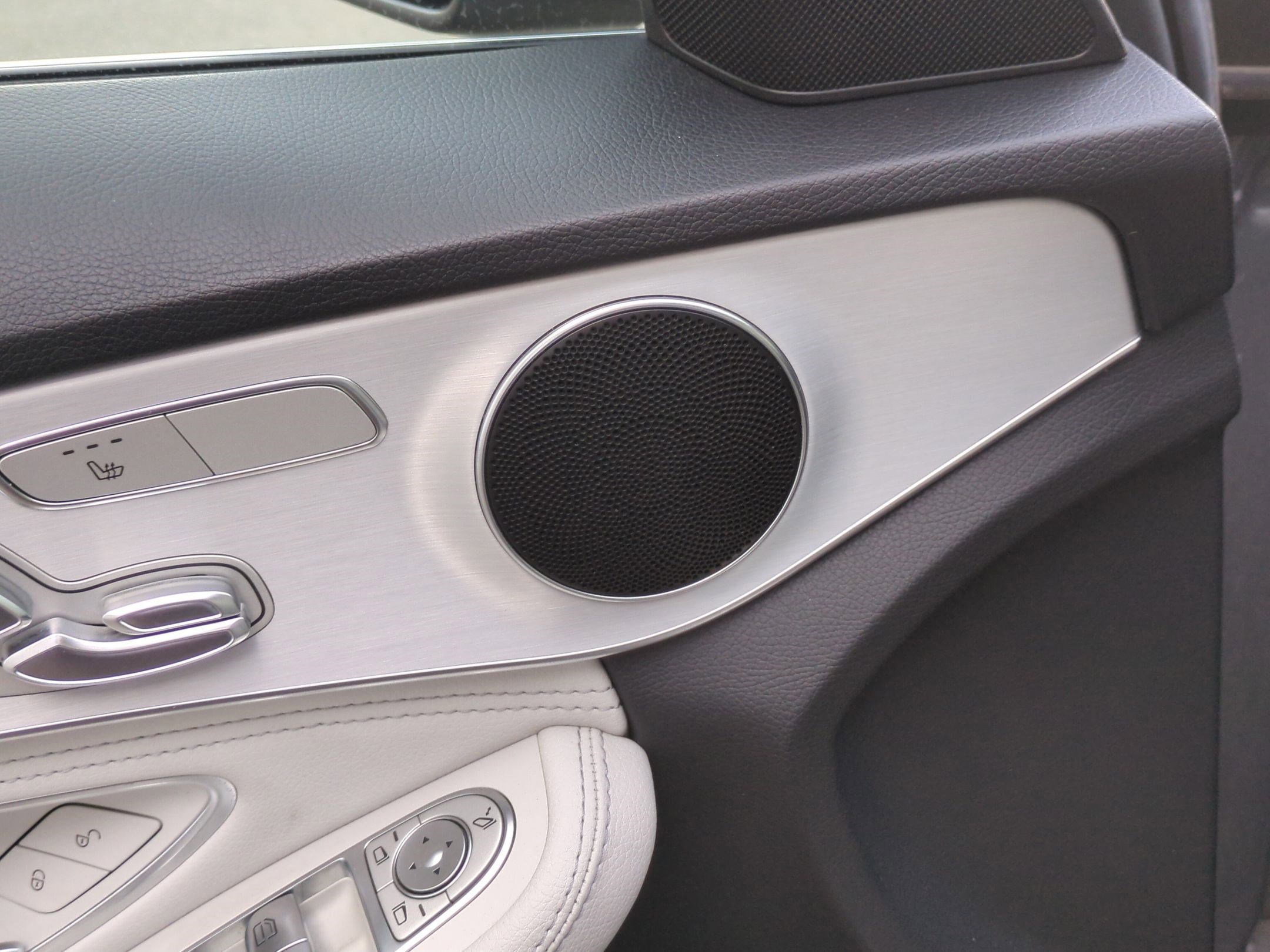 Used 2015 Mercedes-Benz C 300 4MATIC Sedan image 13