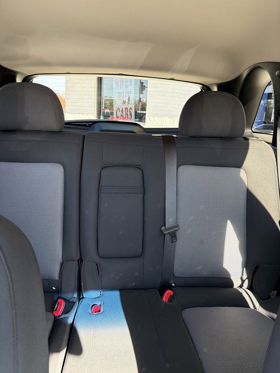 Used 2012 Chevrolet Captiva Sport LS image 18