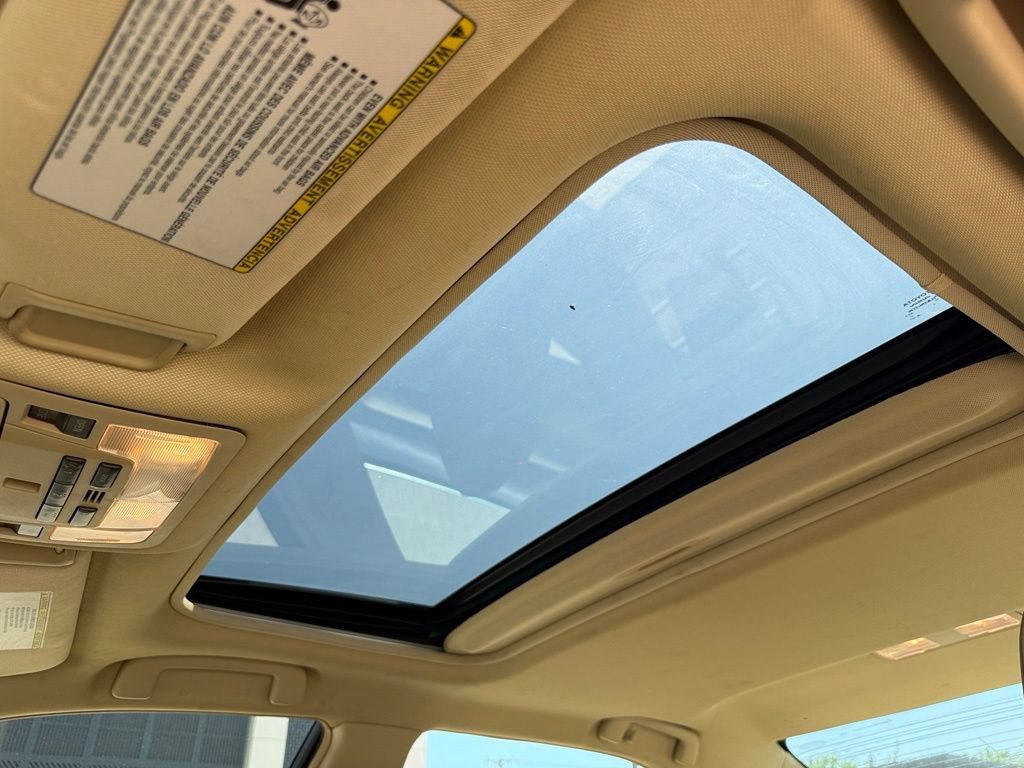 Used 2017 Toyota Camry XLE w/ Moonroof Package FWD image 20