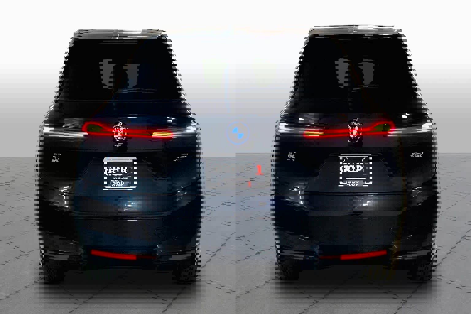 Certified 2023 BMW iX xDrive50 w/ Premium Package image 4