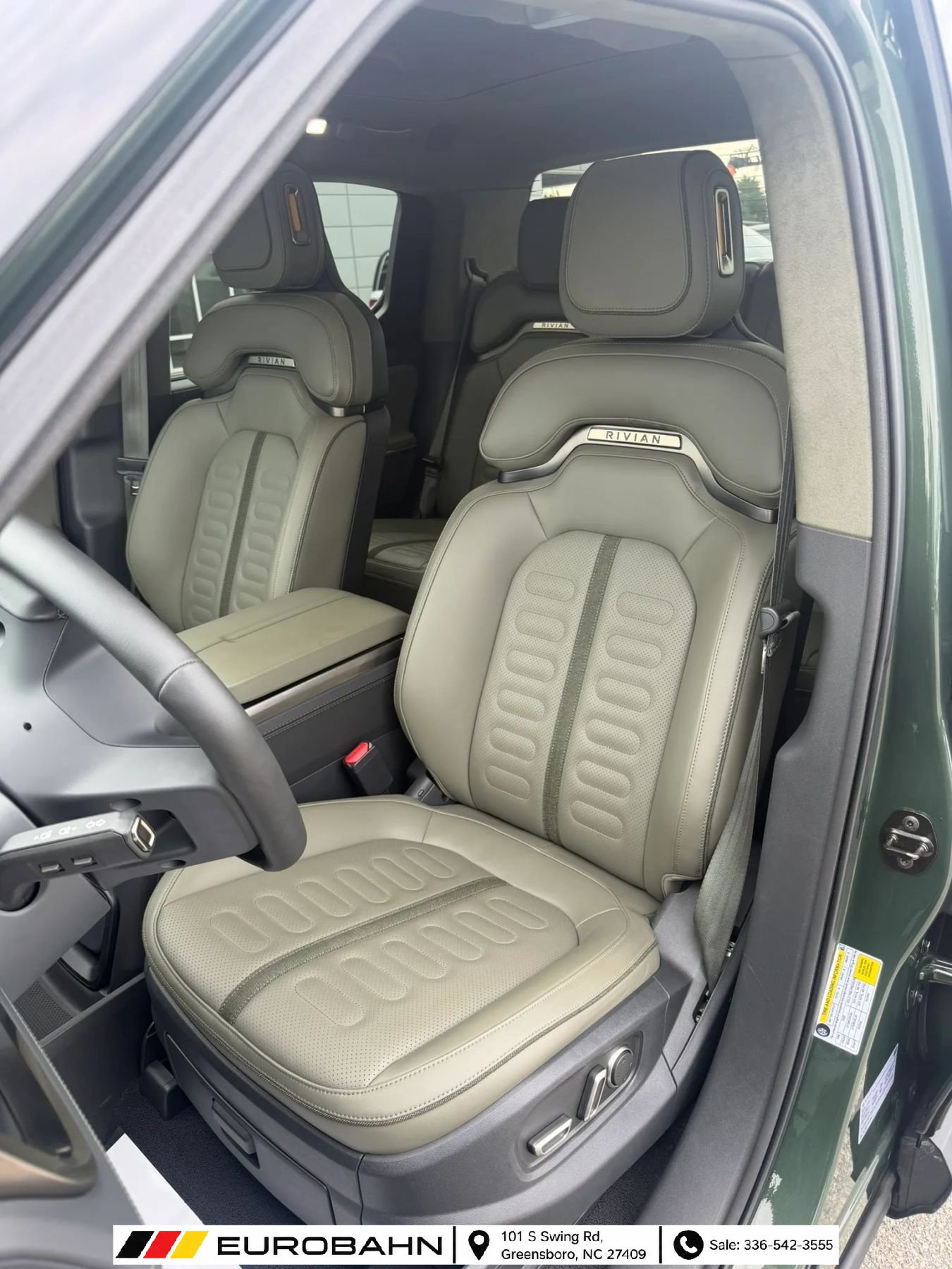 Used 2023 Rivian R1T Adventure Dual AWD/4WD image 6