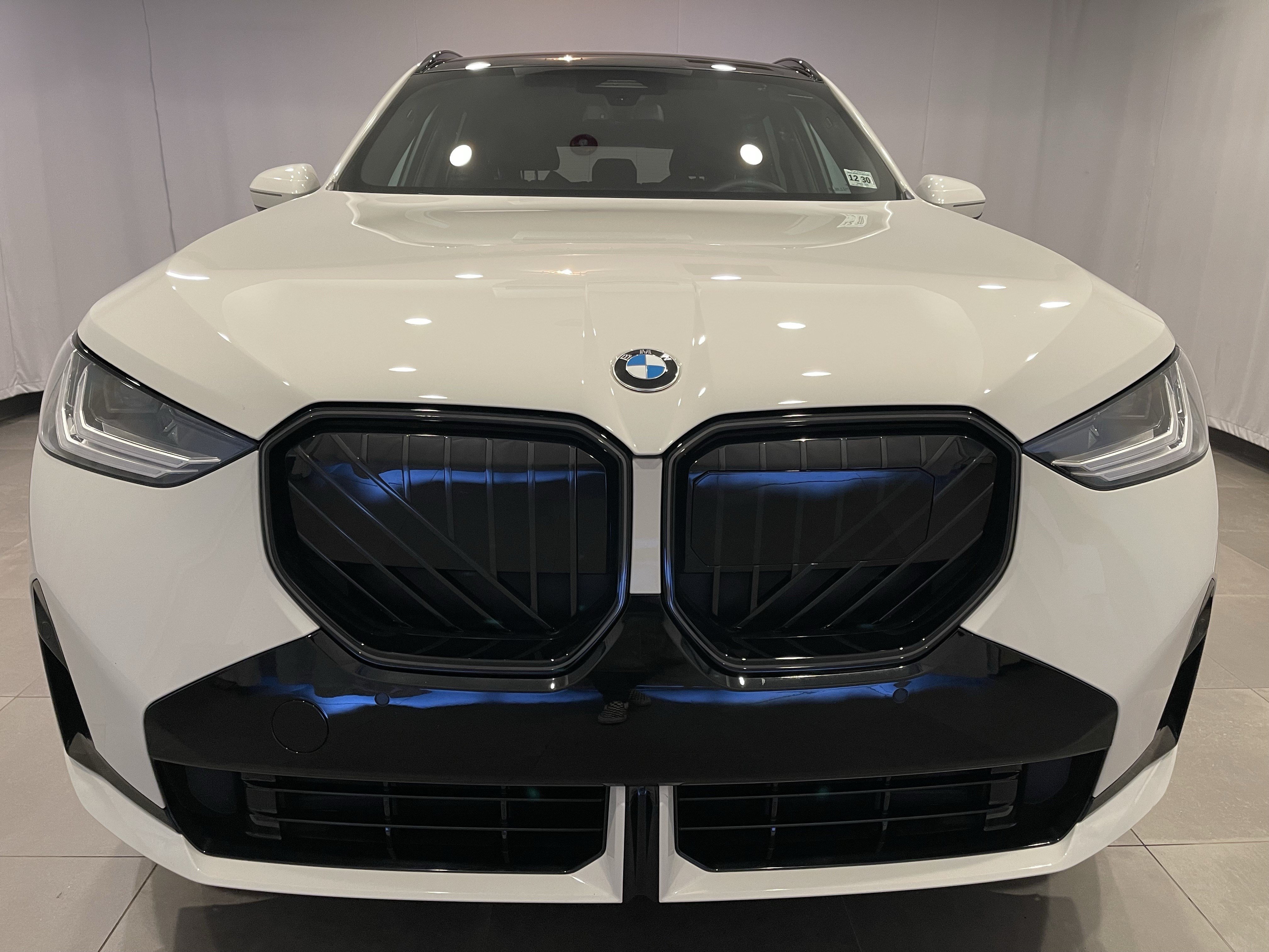 Used 2026 BMW X3 xDrive30i w/ M Sport Package AWD/4WD image 2