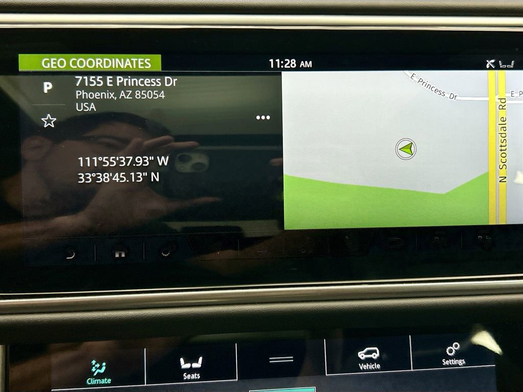 Used 2021 Land Rover Range Rover Long Wheelbase Autobiography image 14