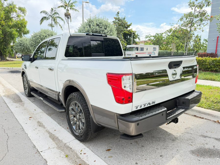 Used 2017 Nissan Titan Platinum Reserve RWD image 5