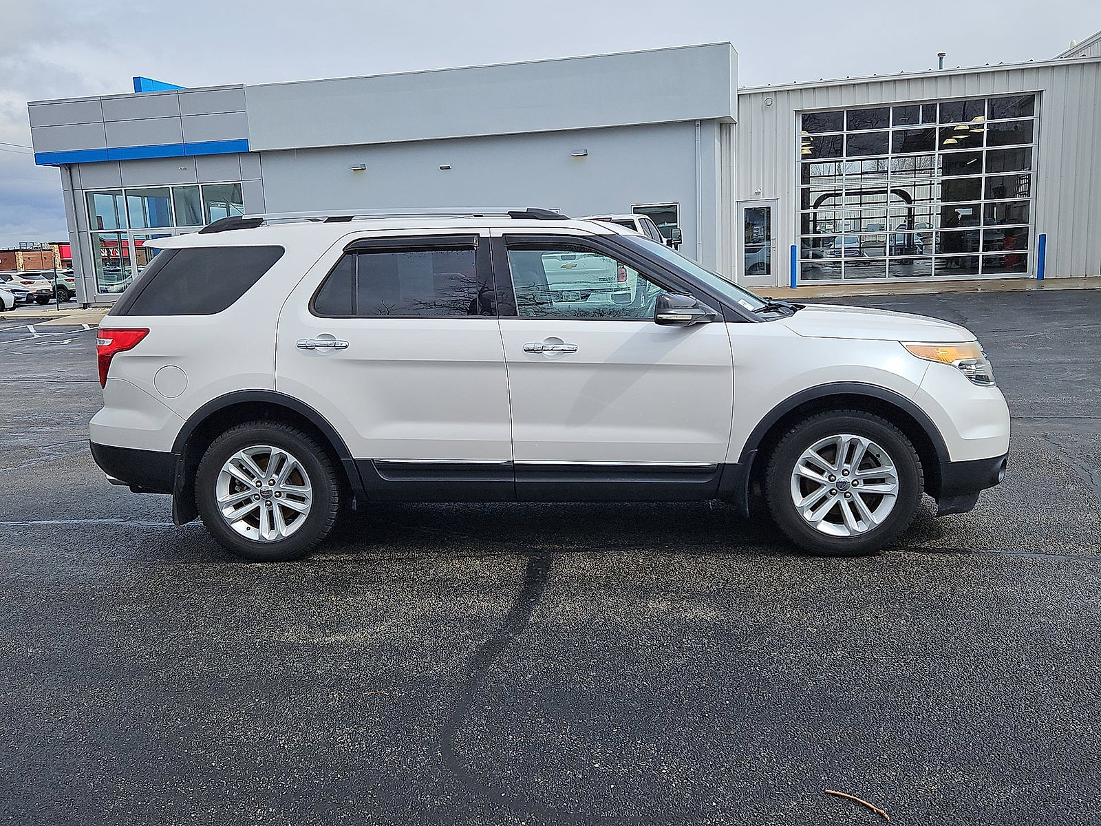 Used 2011 Ford Explorer XLT w/ 201A Rapid Spec Order Code image 26