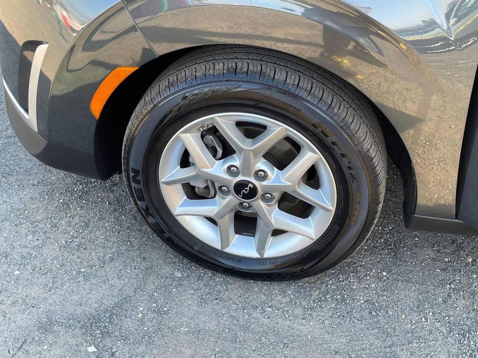 Used 2025 Kia Soul LX w/ LX Technology Package image 28