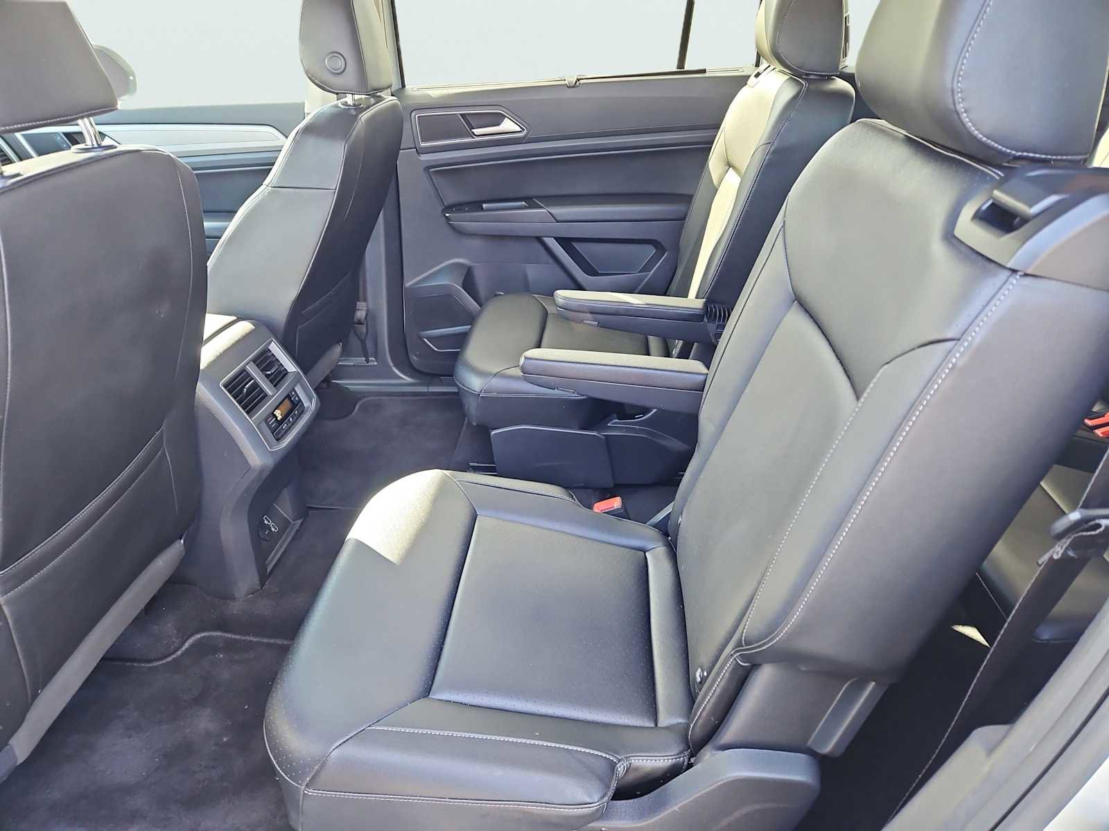 Used 2019 Volkswagen Atlas SE w/ Towing Package image 31