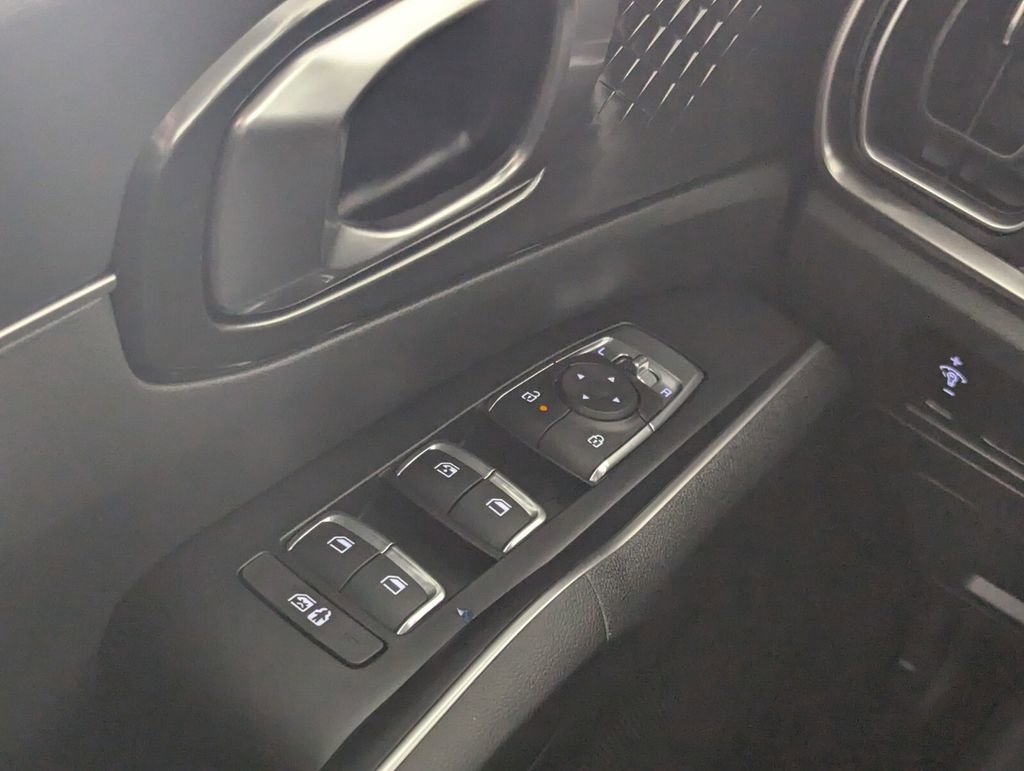 New 2025 Kia Sorento S w/ Panoramic Sunroof Package image 16