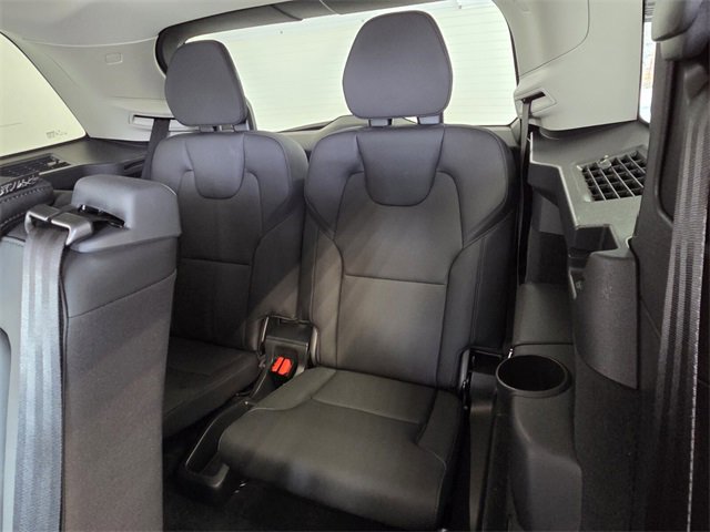 Certified 2025 Volvo XC90 B5 Plus image 17