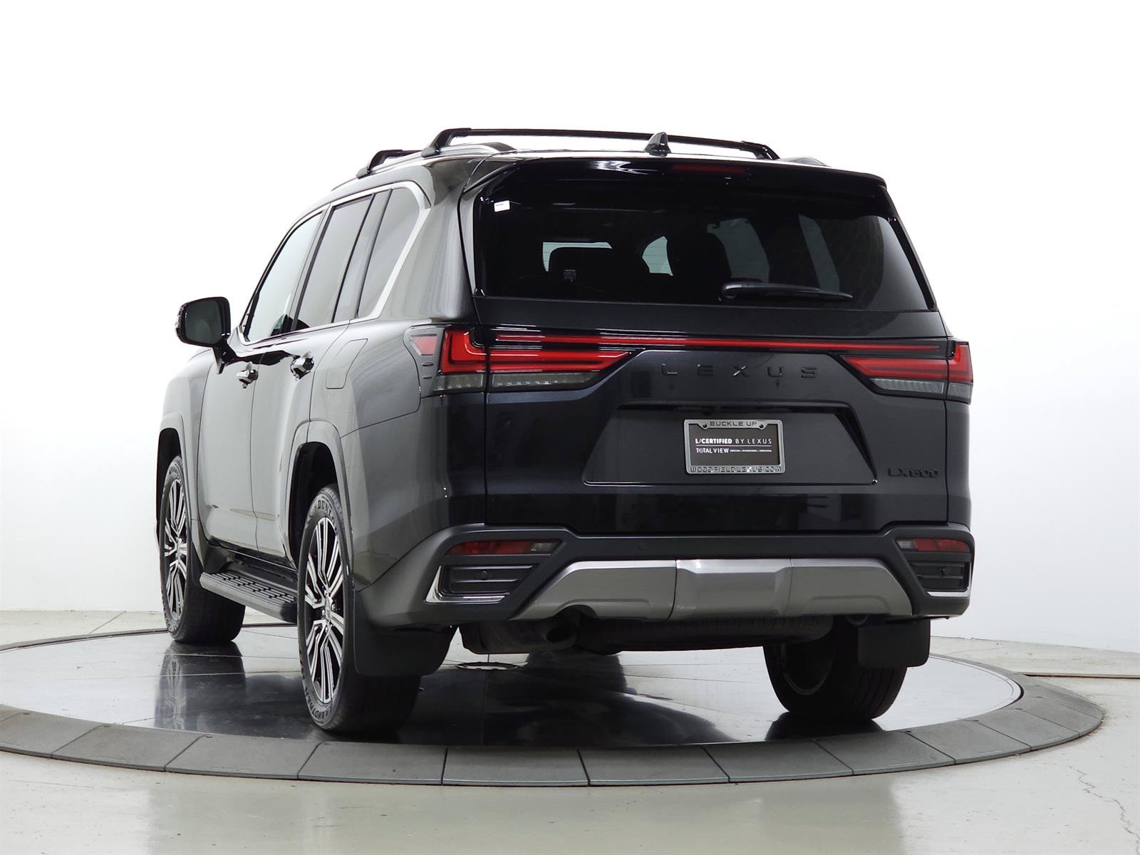 Used 2025 Lexus LX 600 4WD w/ Accessory Package (2T) image 5