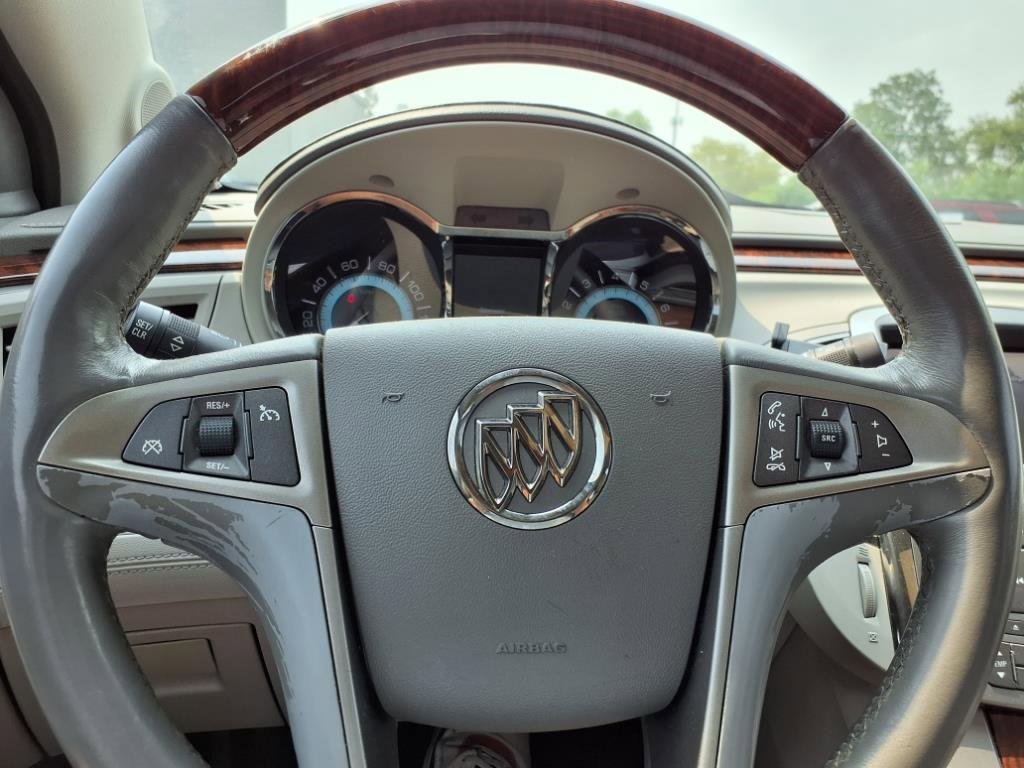 Used 2013 Buick LaCrosse Premium image 23