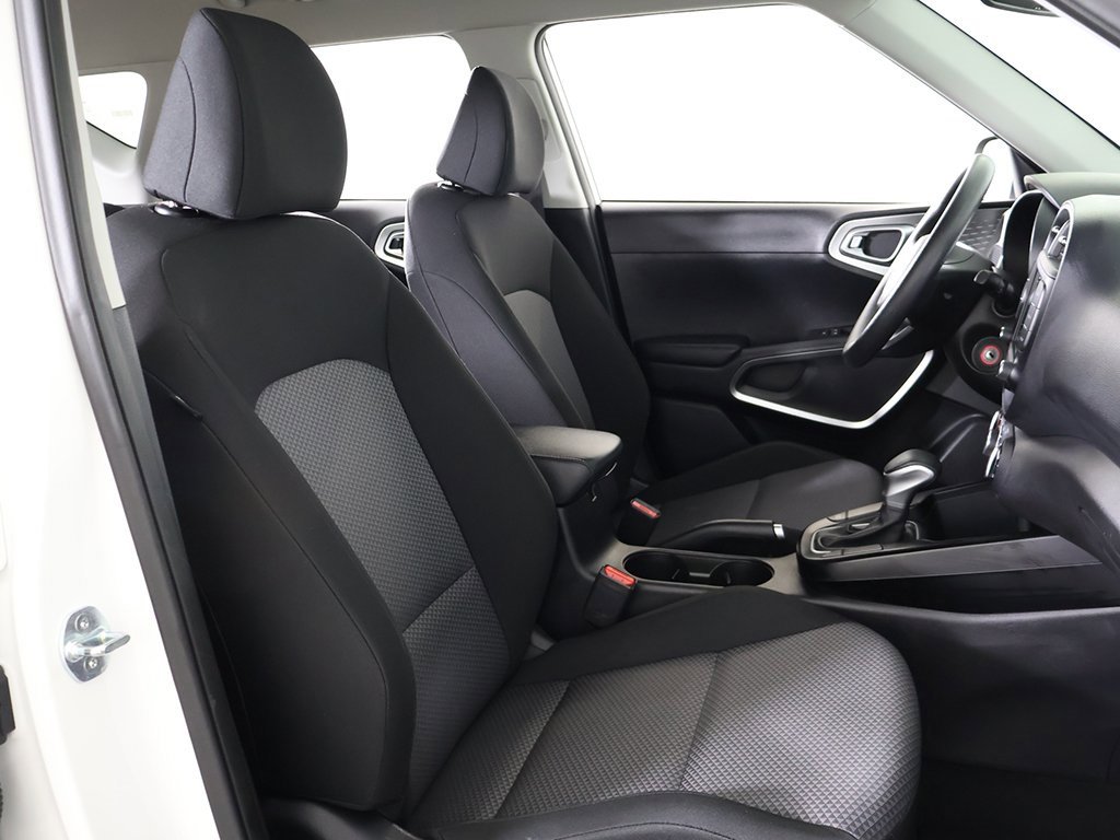 Used 2024 Kia Soul LX w/ Option Group 015 image 28