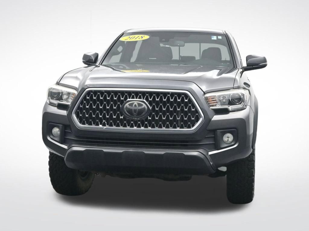 Used 2018 Toyota Tacoma TRD Off-Road AWD/4WD image 2