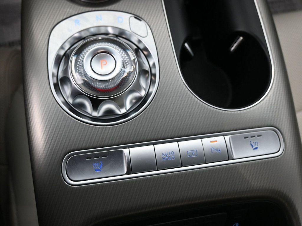 Used 2024 Genesis GV60 RWD image 18