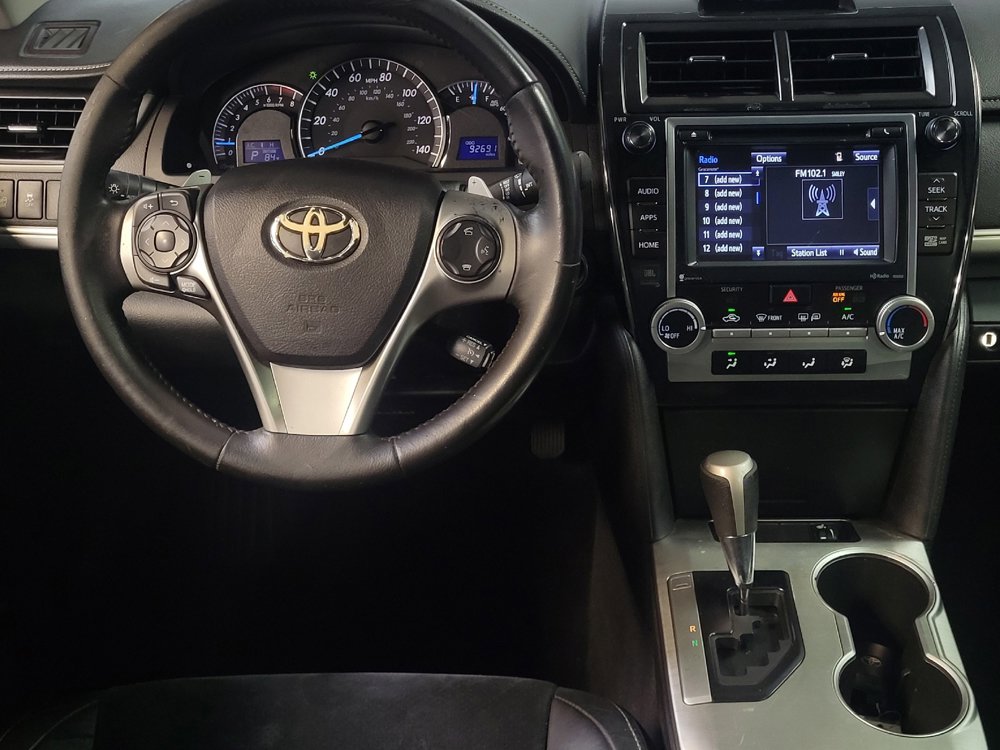 Used 2014 Toyota Camry SE image 22
