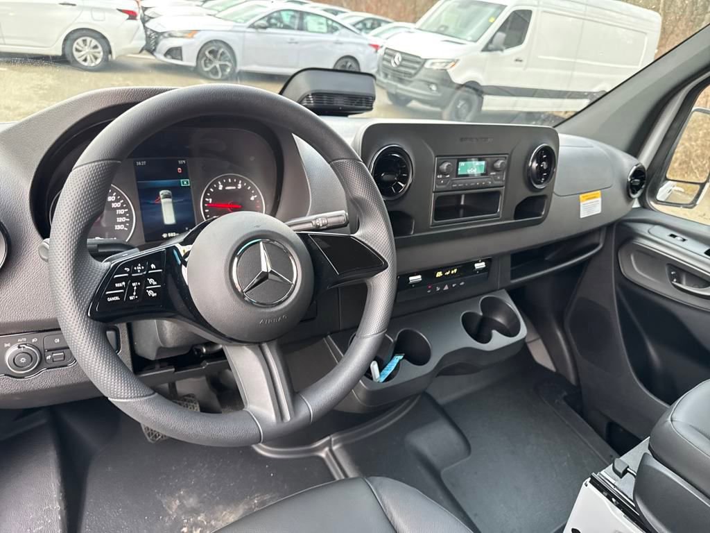 New 2025 Mercedes-Benz Sprinter 2500 image 13