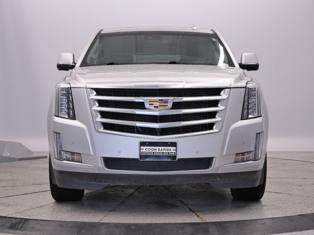 Used 2018 Cadillac Escalade Luxury AWD/4WD image 8