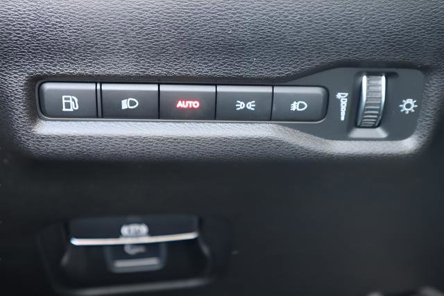 New 2026 Jeep Cherokee Limited AWD/4WD image 13