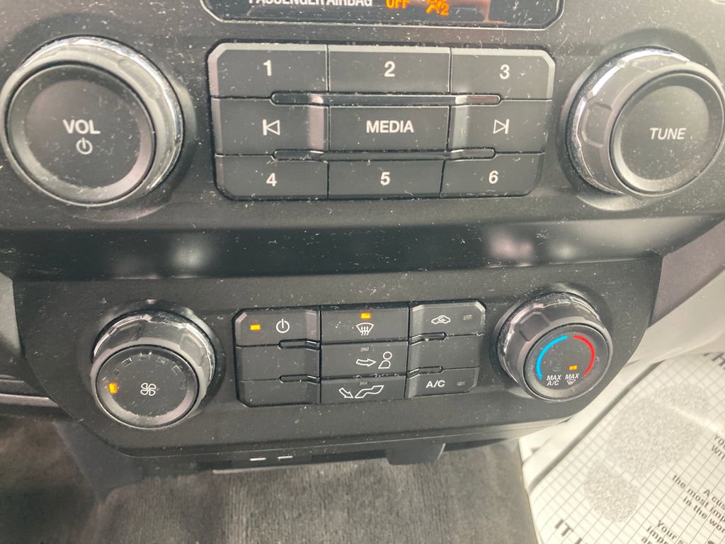 Used 2020 Ford F150 XLT image 25