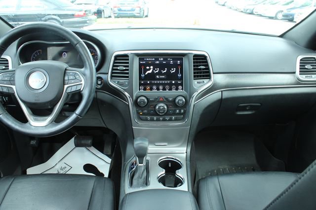 Used 2018 Jeep Grand Cherokee Limited AWD/4WD image 18