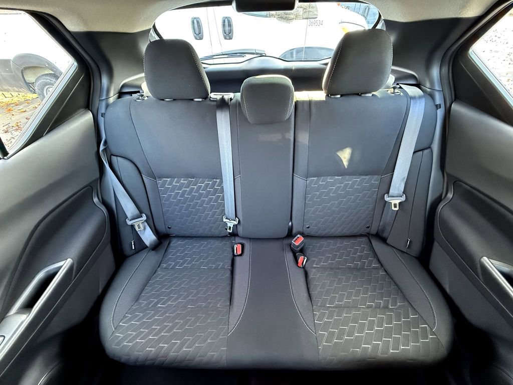 Used 2024 Nissan Kicks SV image 30