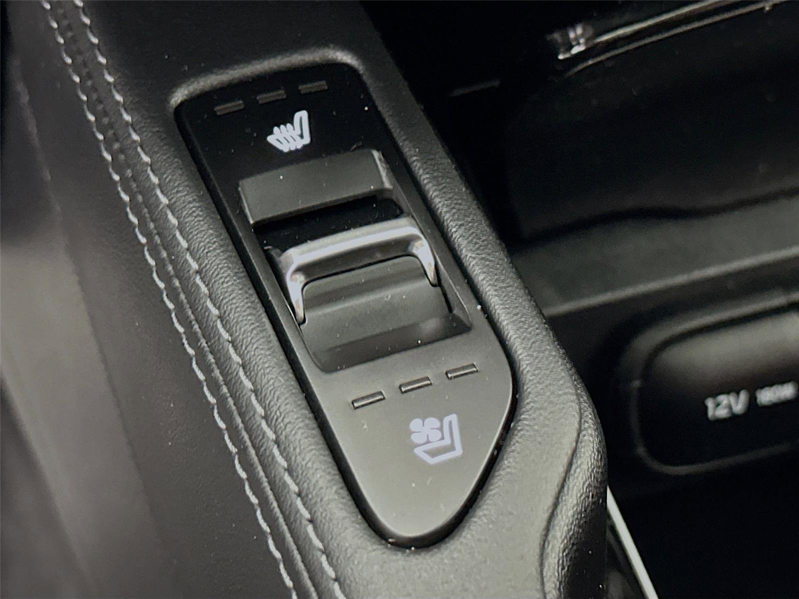 Used 2025 Kia Telluride SX Prestige AWD/4WD image 16