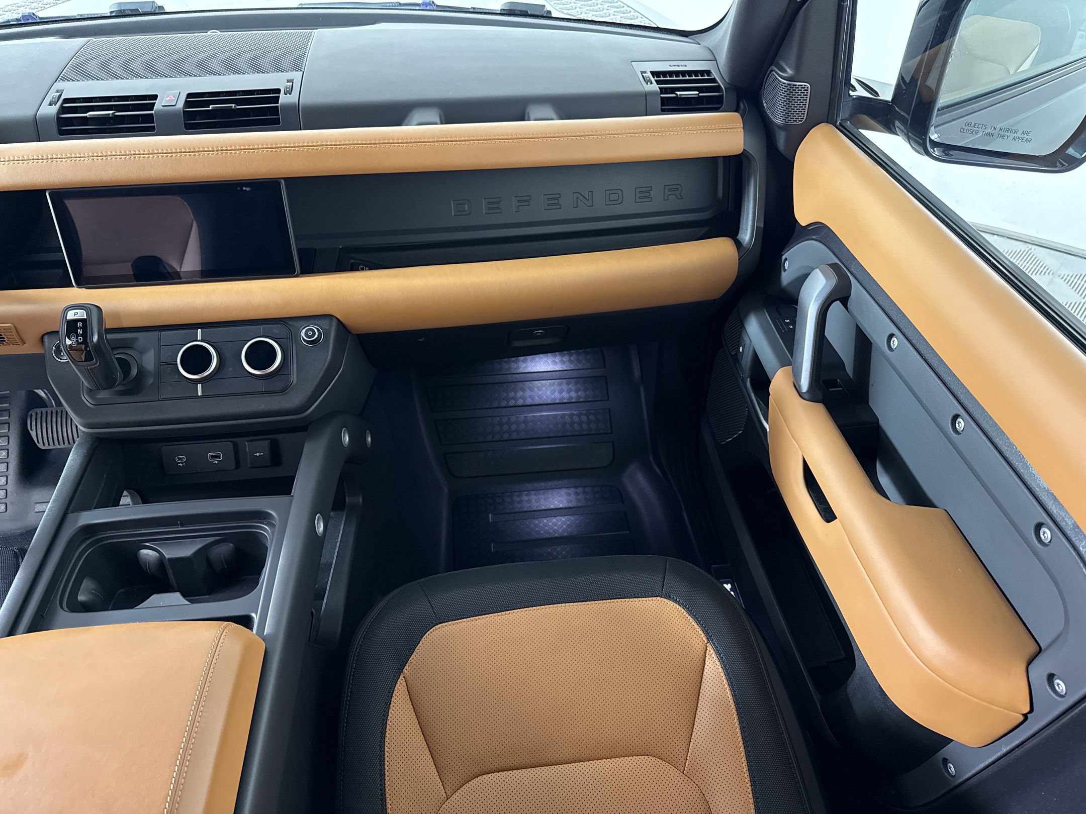 Used 2023 Land Rover Defender 90 X-Dynamic SE AWD/4WD image 26