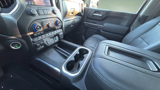Used 2022 Chevrolet Silverado 2500 LTZ w/ LTZ Convenience Package AWD/4WD image 16