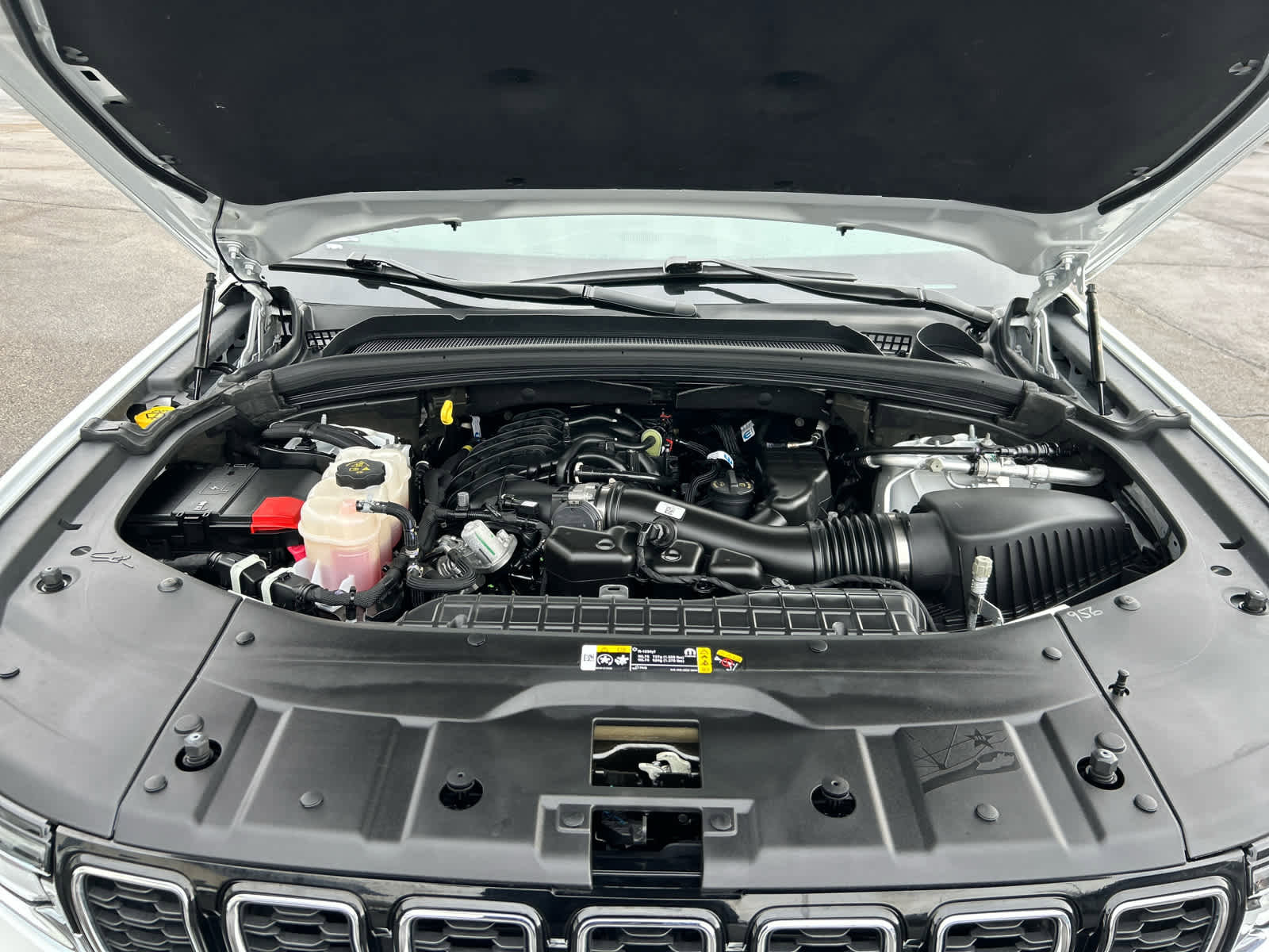 Used 2023 Jeep Grand Cherokee L Limited image 33