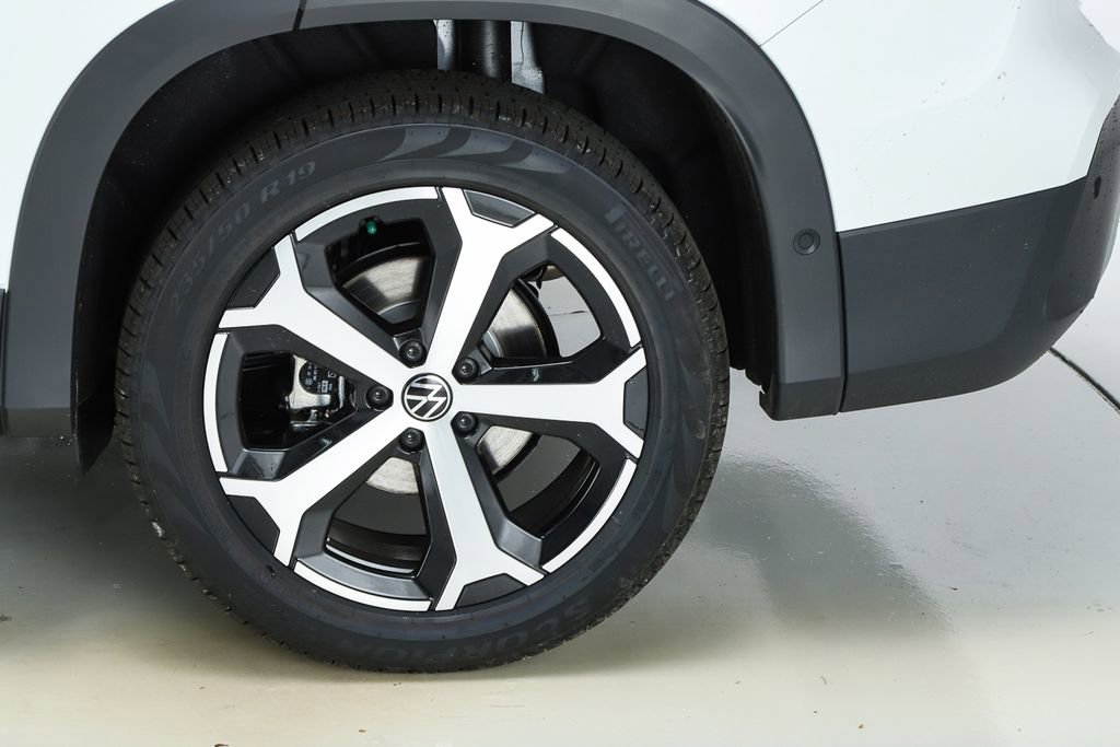 New 2026 Volkswagen Tiguan SE image 45