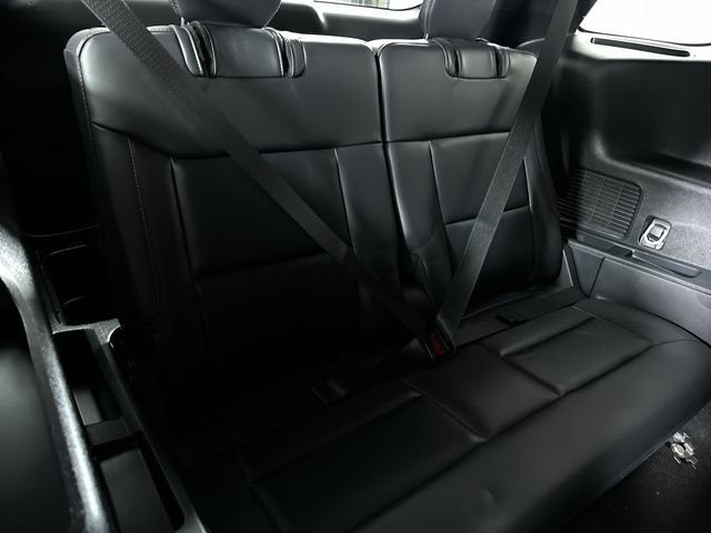 Used 2025 Ford Explorer ST-Line w/ ST-Line Street Pack AWD/4WD image 28