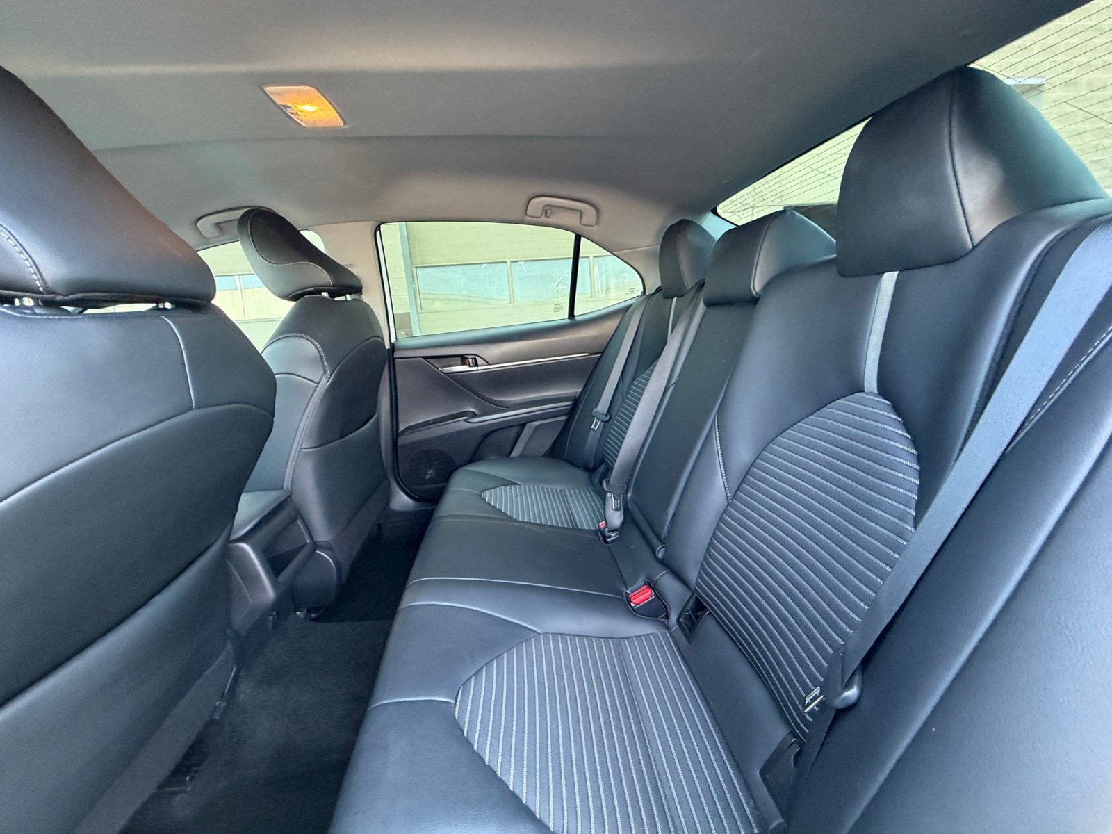 Used 2023 Toyota Camry SE FWD image 17